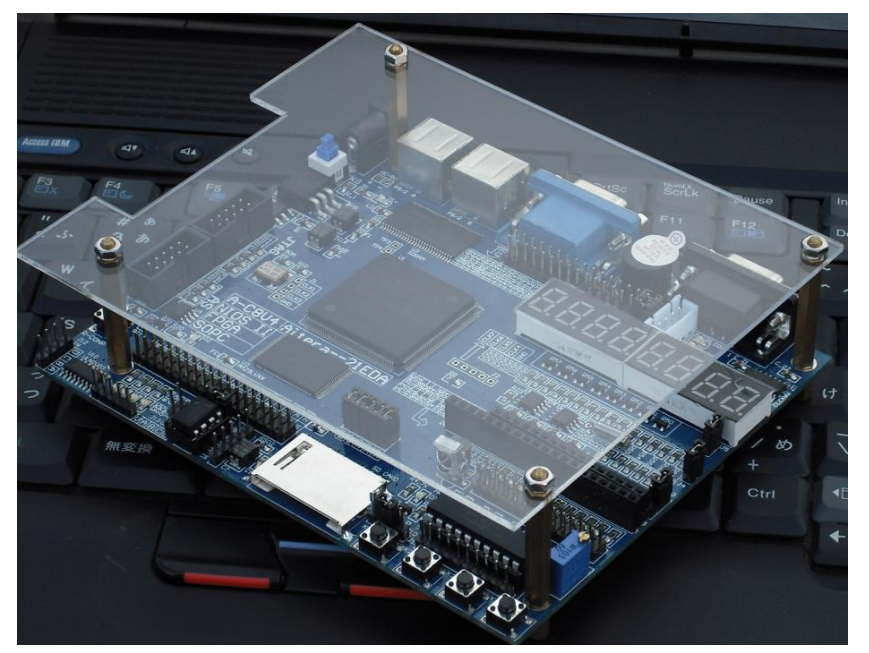 数字式竞赛抢答器设计 VHDL代码Qua