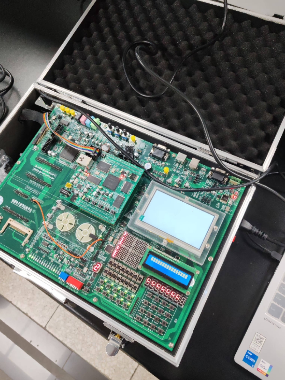 时钟显示电路设计Verilog代码Qua